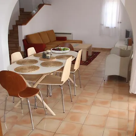 Kalisorate Tatil Evi Tsadha