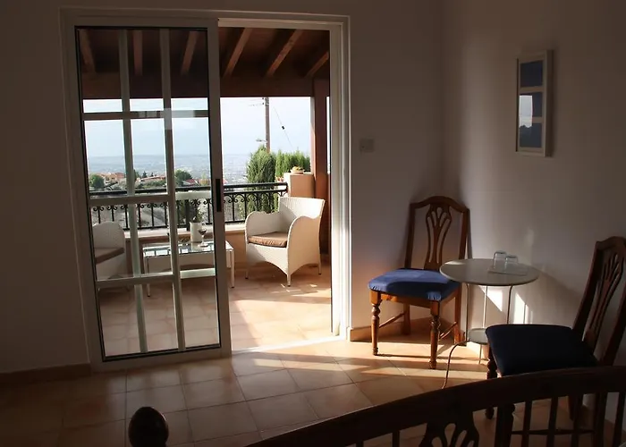 Semesterbostad Kalisorate Tsadha